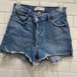 Abercrombie high rise, curve love, mom short, 25